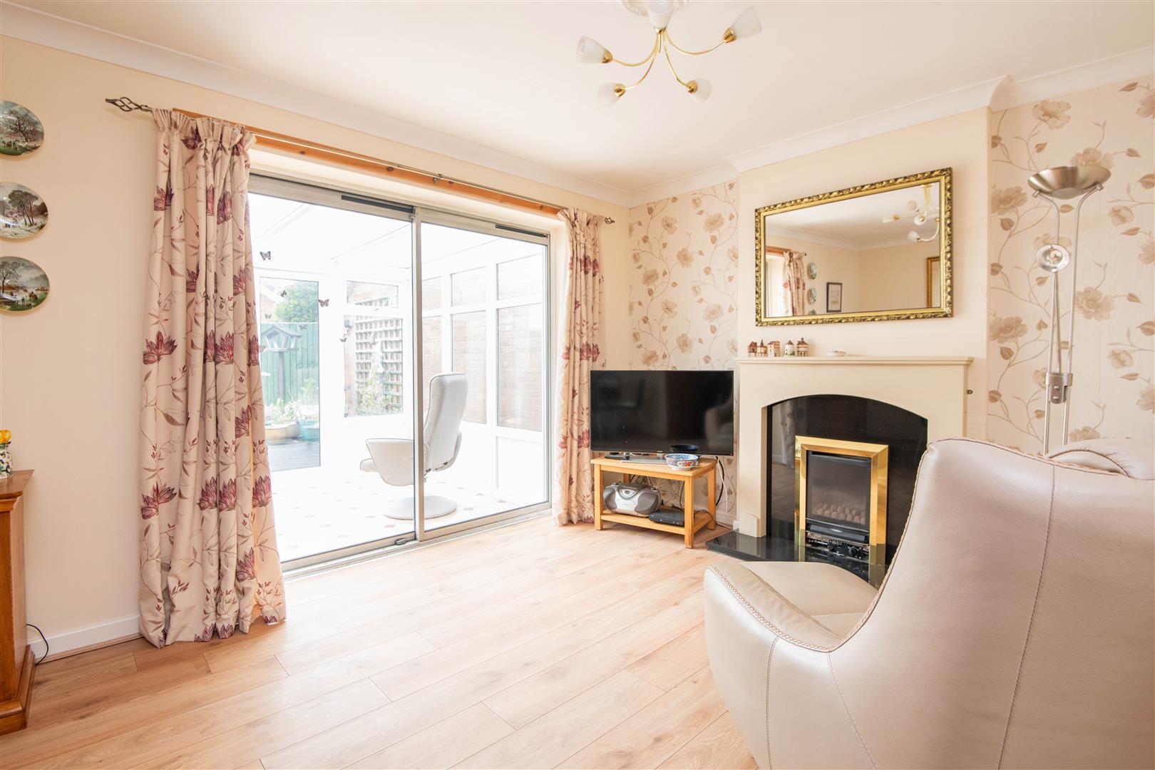 2 bed property in Stonebridge Close, Preston